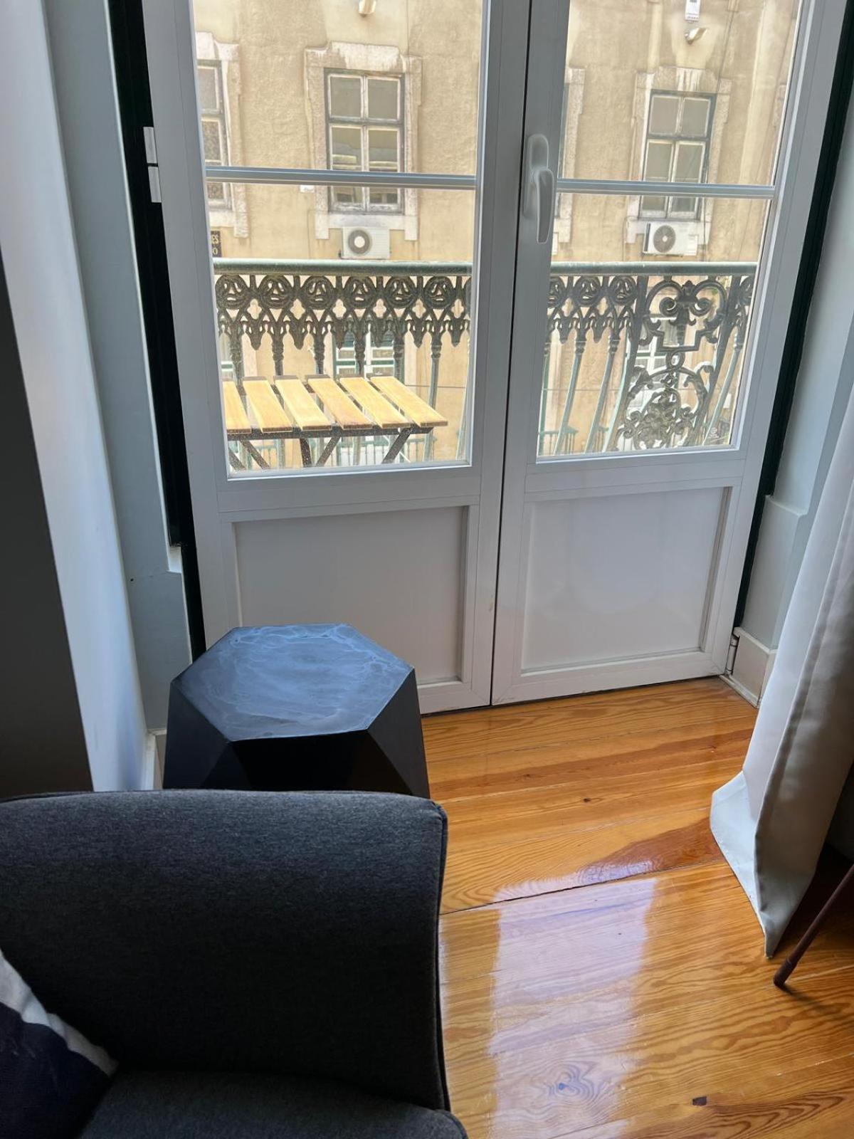 Suite No Chiado Baixa De Lisboa - Em Apartamento Partilhado Exteriör bild