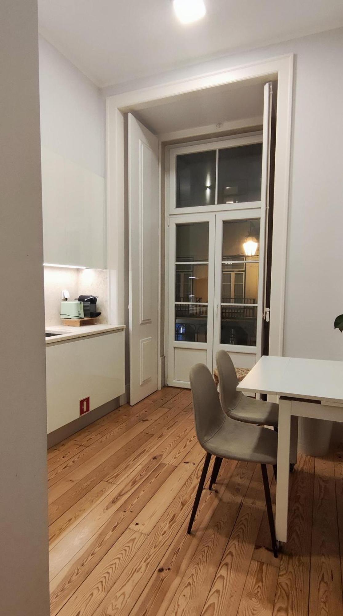 Suite No Chiado Baixa De Lisboa - Em Apartamento Partilhado Exteriör bild